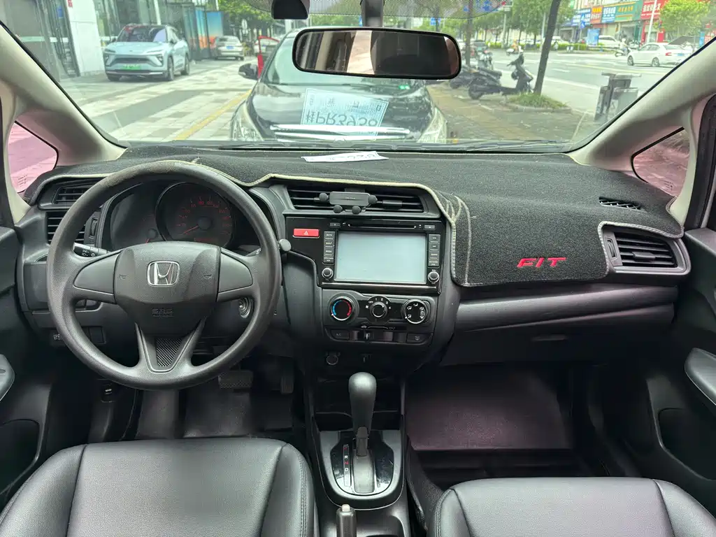 Honda Fit 2015 — фото 14