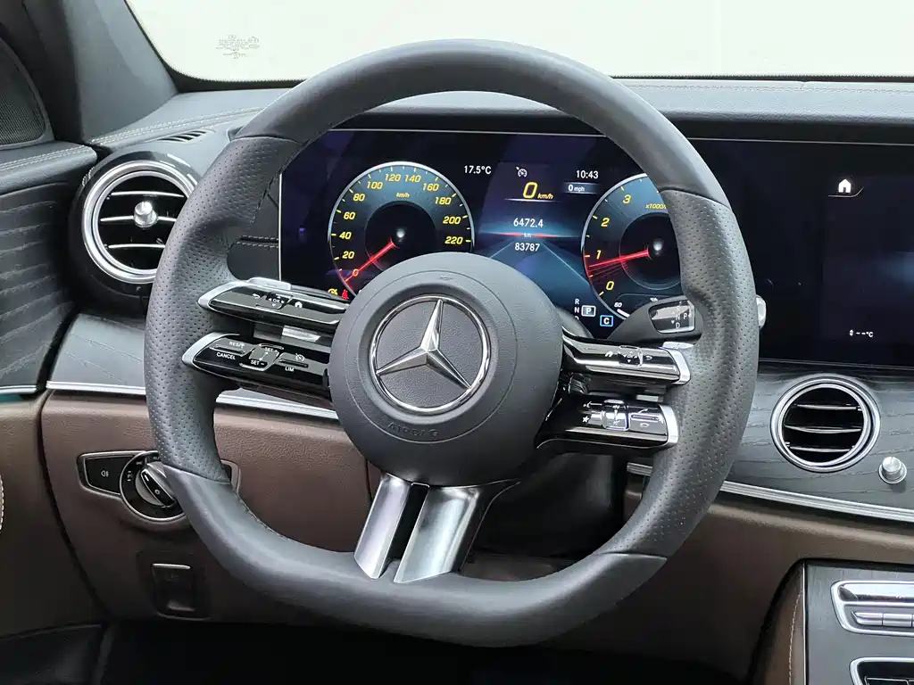 Mercedes-Benz E-Class 2021 — фото 14