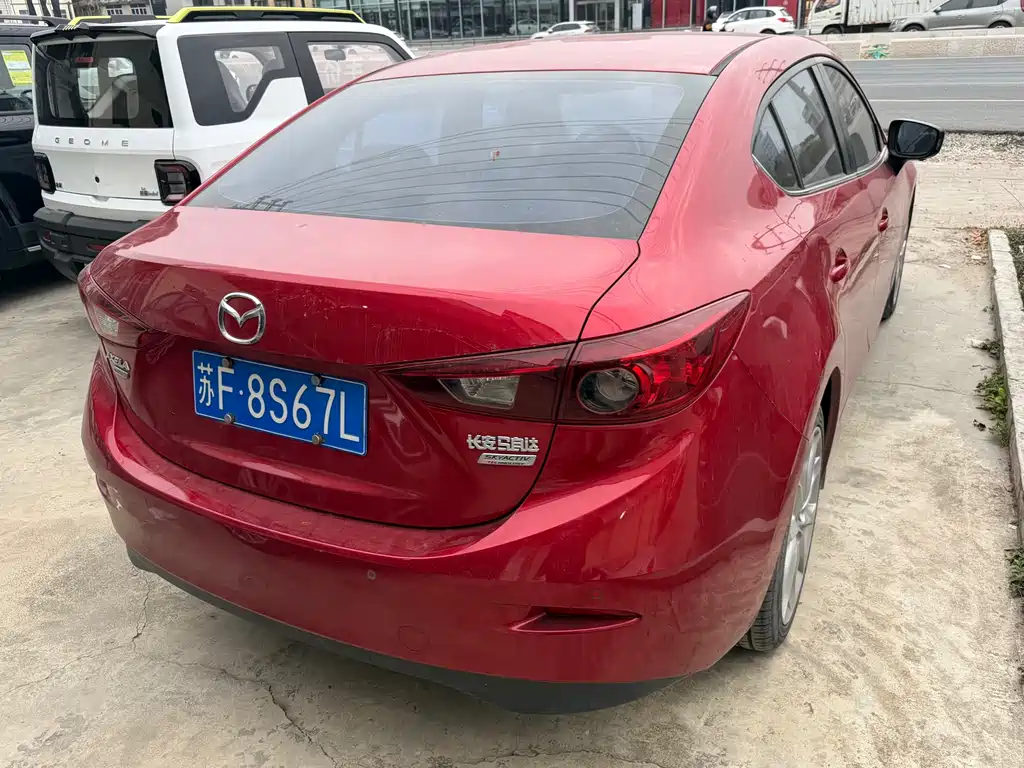 Mazda 3 Axela 2016 — фото 18