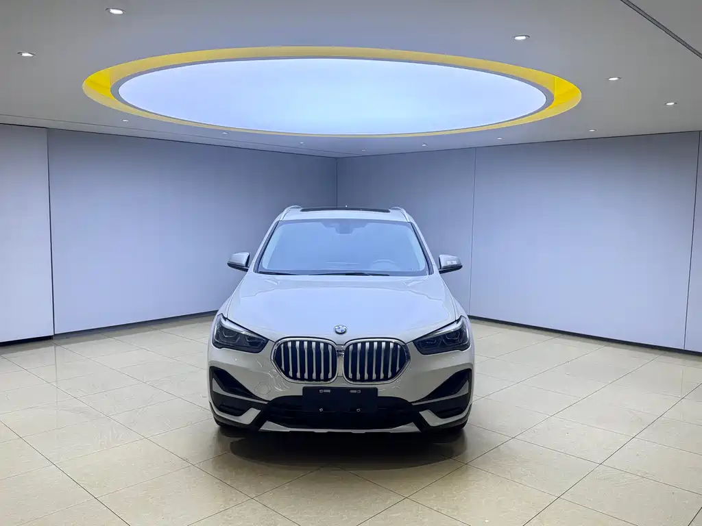 BMW X1 2022 — фото 2
