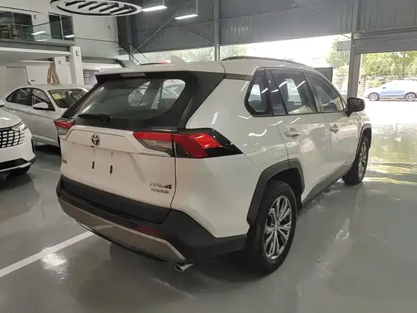 Toyota RAV4 2026