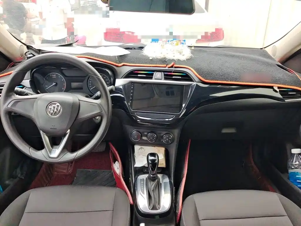 Buick Excelle 2018 — фото 13