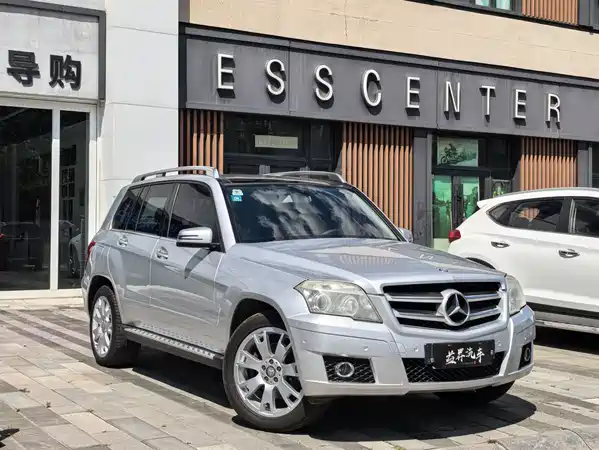 Mercedes-Benz GLK-Class 2011