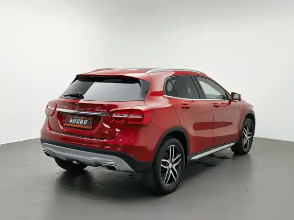 Mercedes-Benz GLA 2016