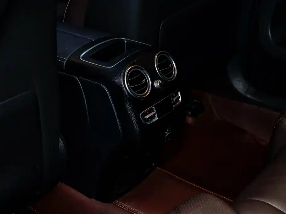 Mercedes-Benz GLC 2023 — фото 16
