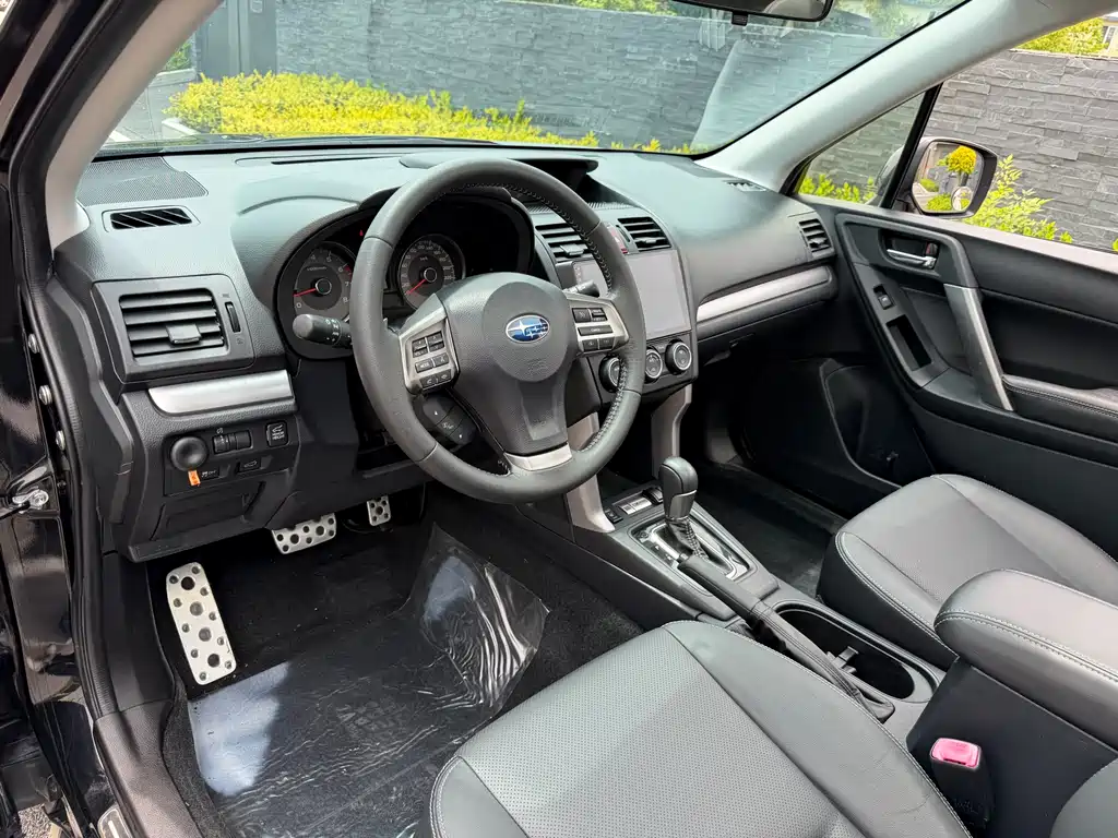 Subaru Forester 2015 — фото 14