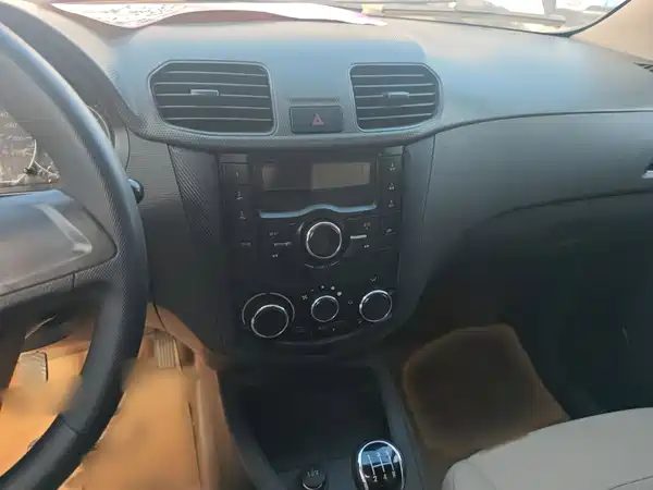 Wuling Hongguang 2017