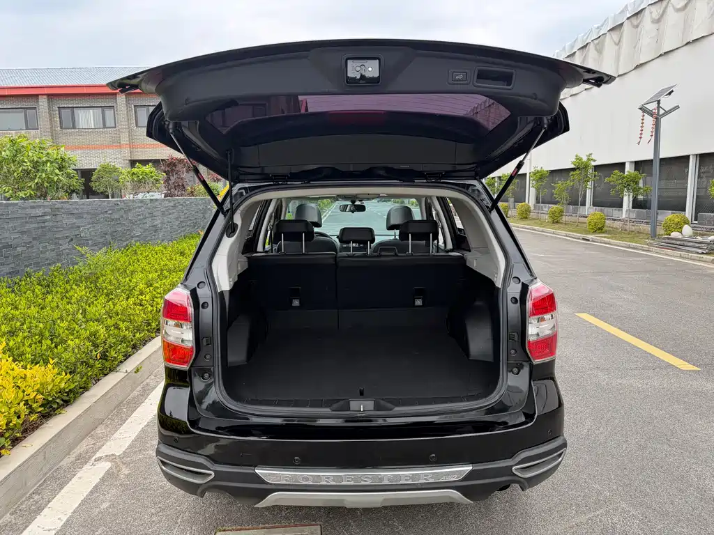 Subaru Forester 2015 — фото 26