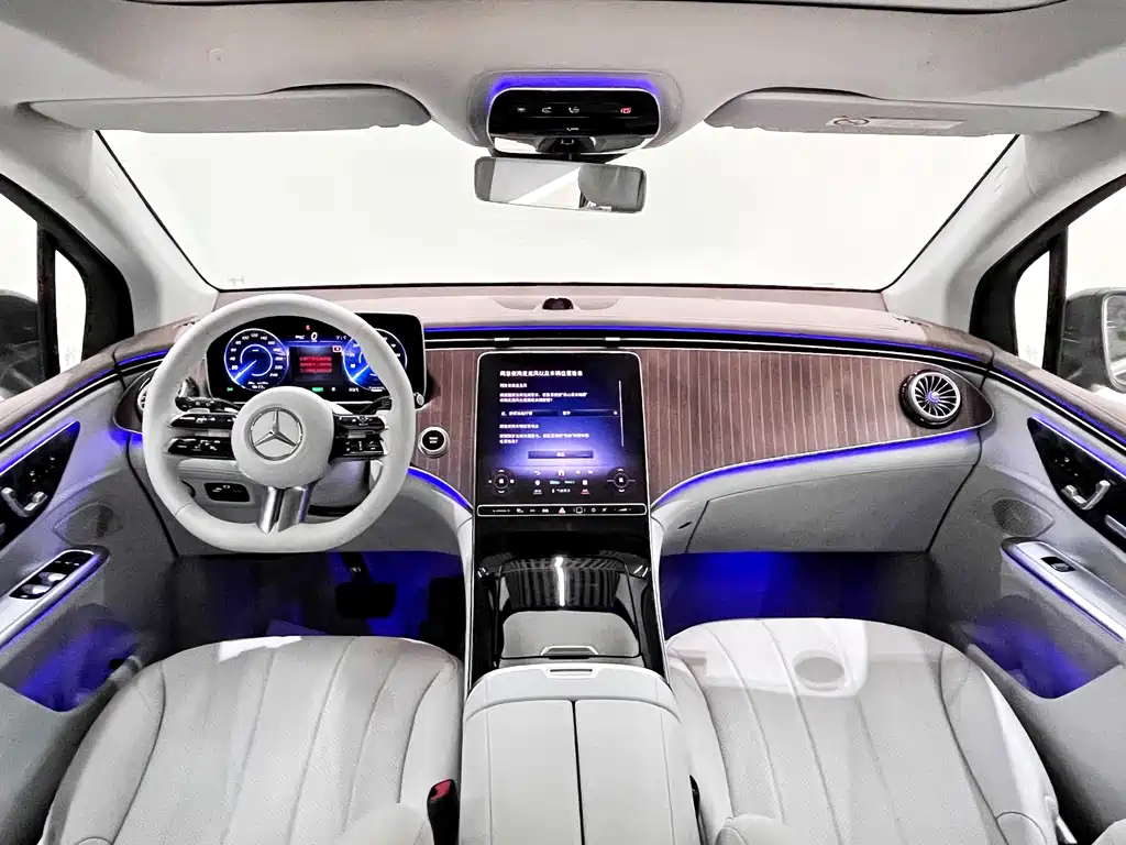 Mercedes-Benz EQE SUV 2025 — фото 5