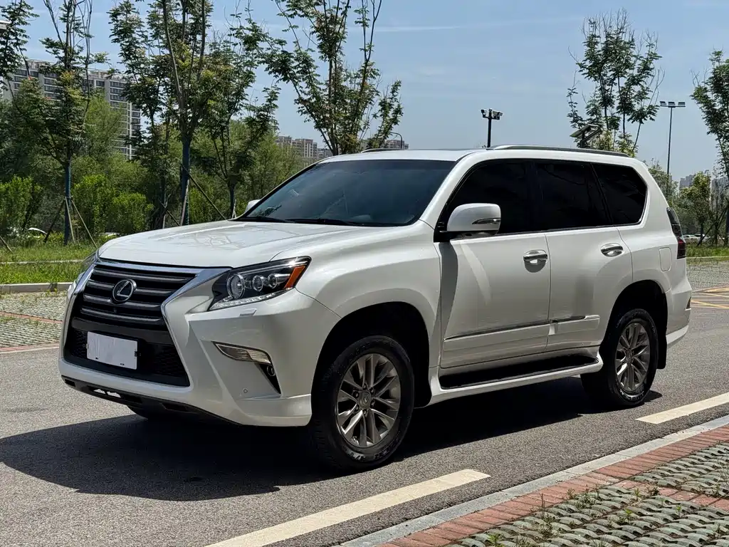 Lexus GX 2016 — фото 1
