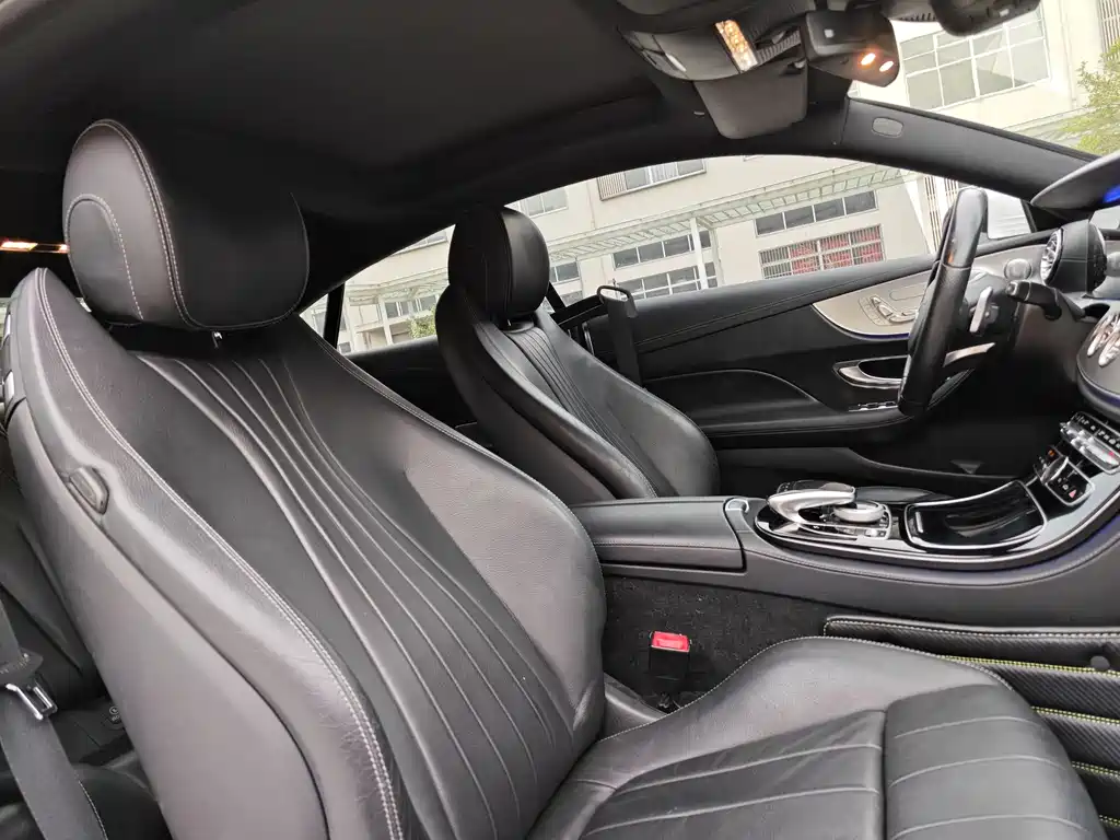 Mercedes-Benz E-Class 2017 — фото 18