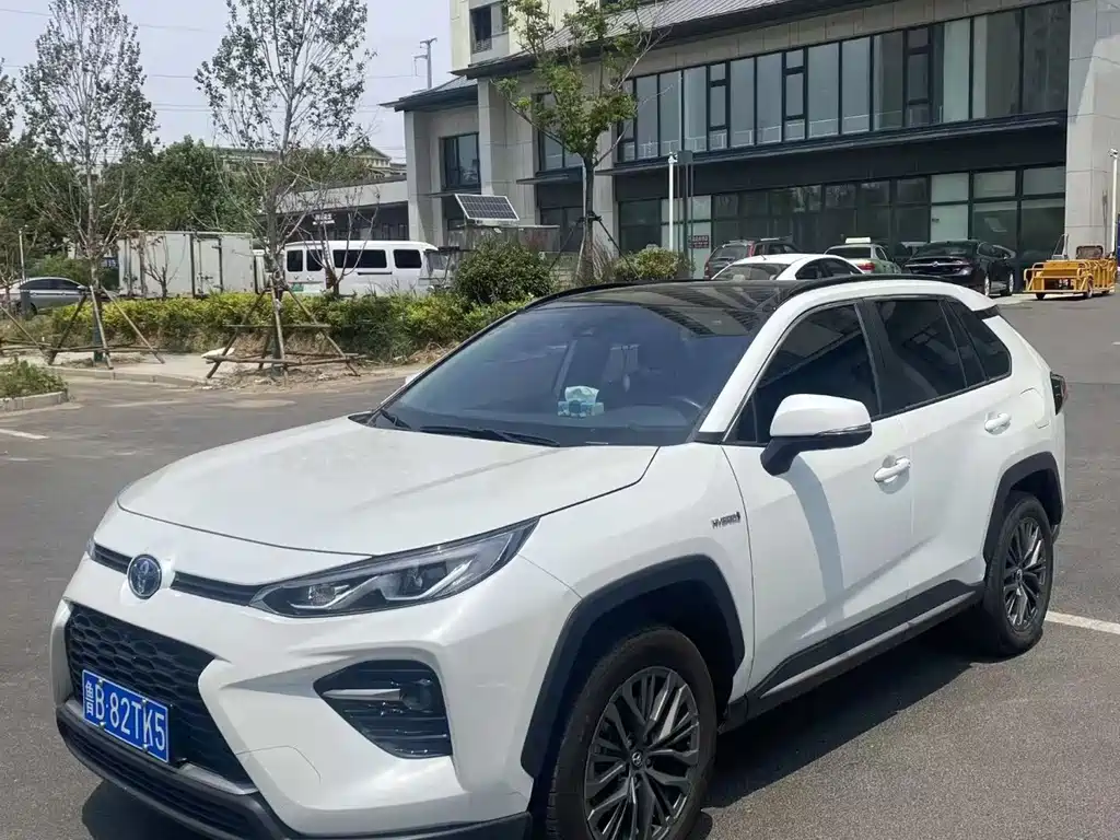 Toyota Wildlander 2023 — фото 1