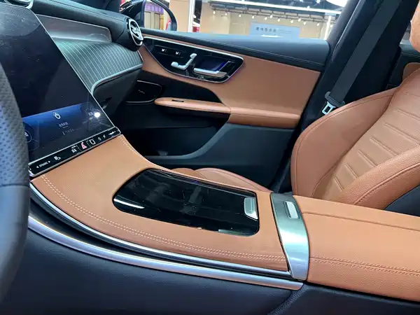 Mercedes-Benz GLC 2024