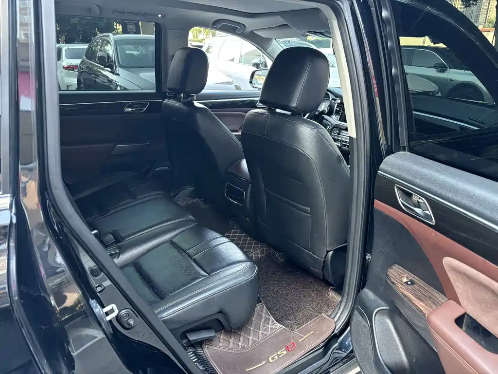 GAC Motor Trumpchi GS8 2017 — фото 10
