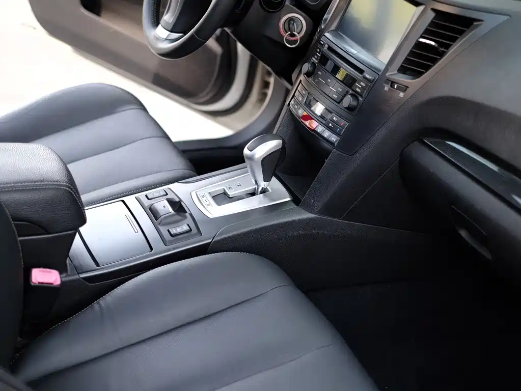 Subaru Outback 2014 — фото 36