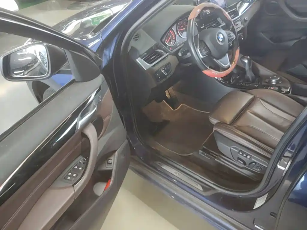 BMW X1 2017 — фото 16