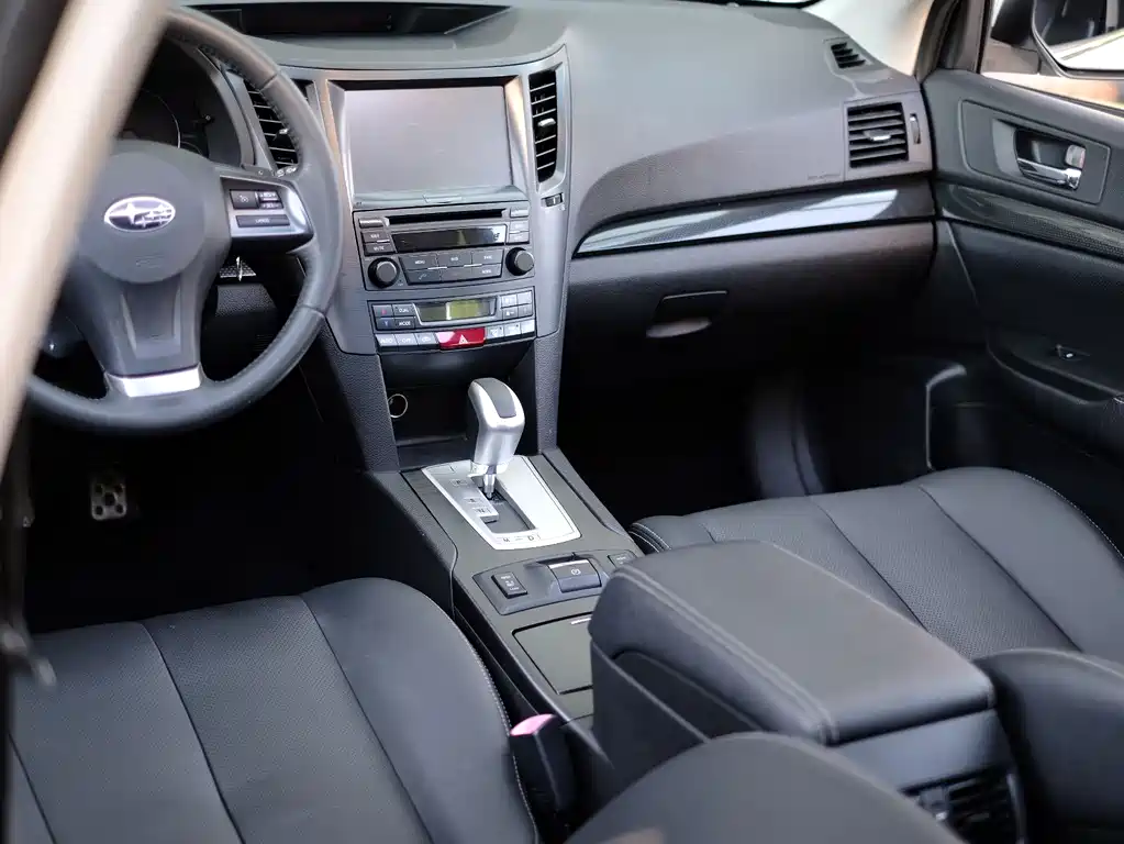 Subaru Outback 2014 — фото 51