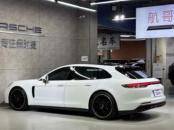 Porsche Panamera 2022