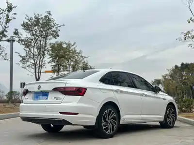 Volkswagen Sagitar 2021