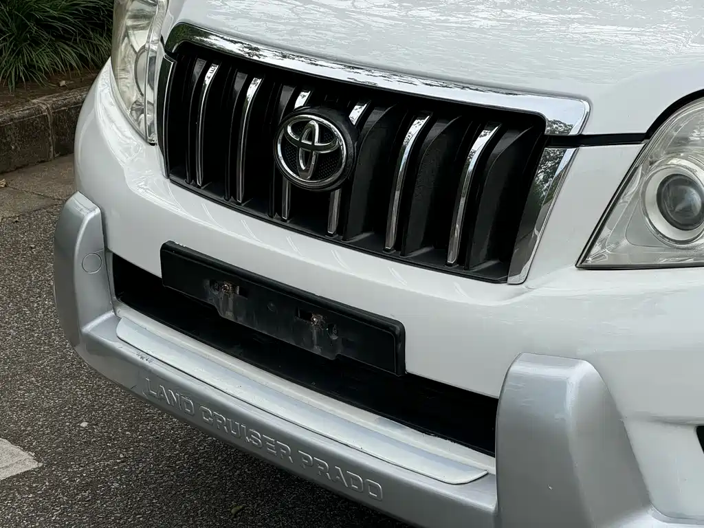 Toyota Prado 2012 — фото 22