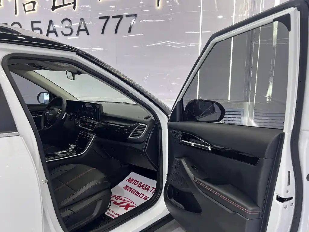 Kia KX3 2023 — фото 18