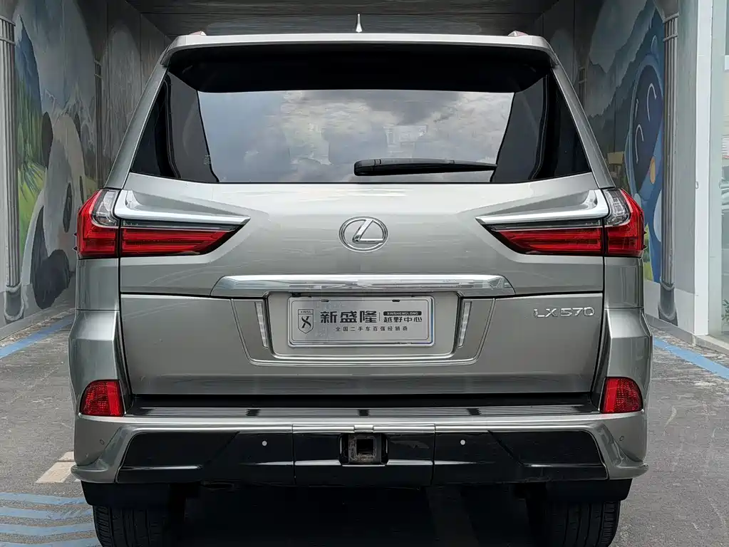 Lexus LX 2020 — фото 6