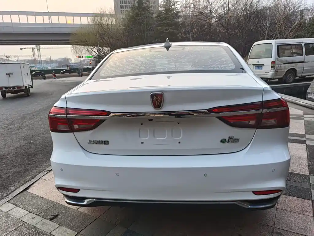 Roewe i6 New Energy 2019 — фото 11