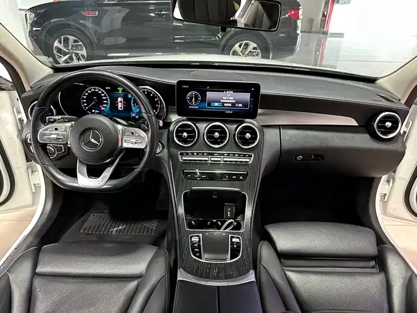 Mercedes-Benz C-Class 2021
