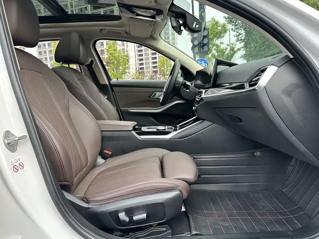 BMW i3 2022 — фото 11