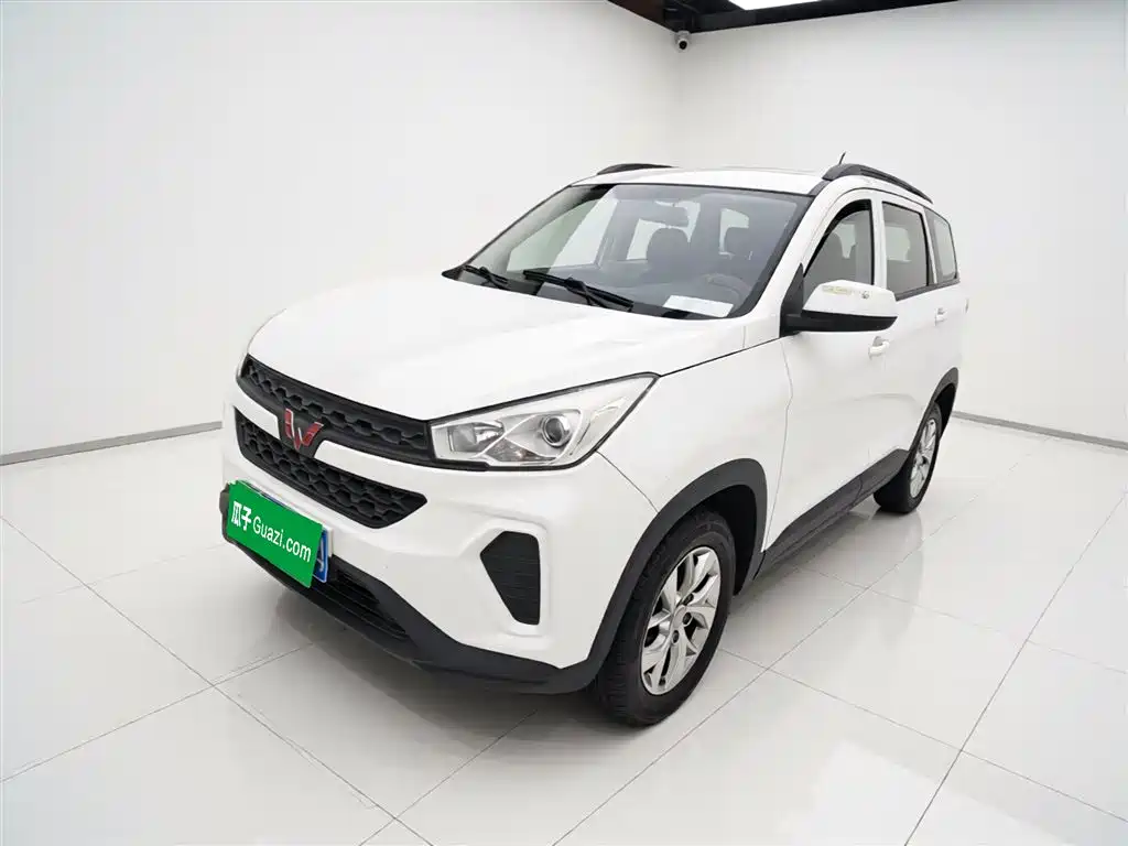 Wuling Hongguang S3 2018 — фото 2