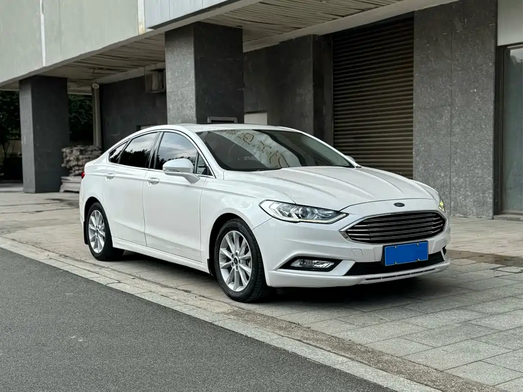 Ford Mondeo 2018 — фото 3