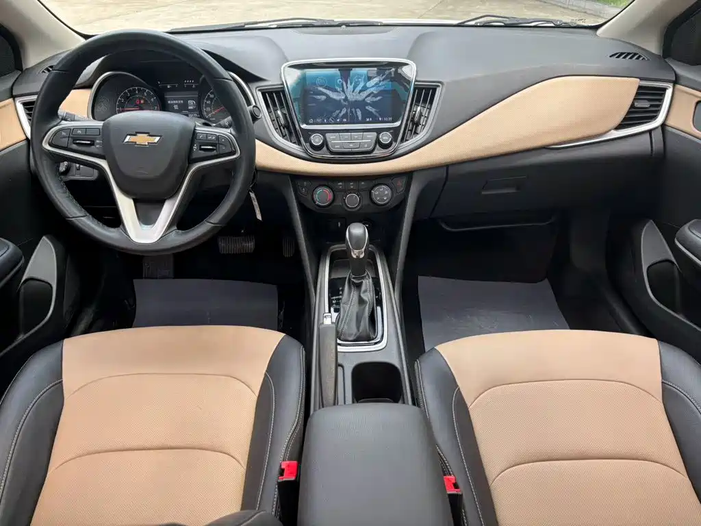Chevrolet Monza 2022 — фото 11