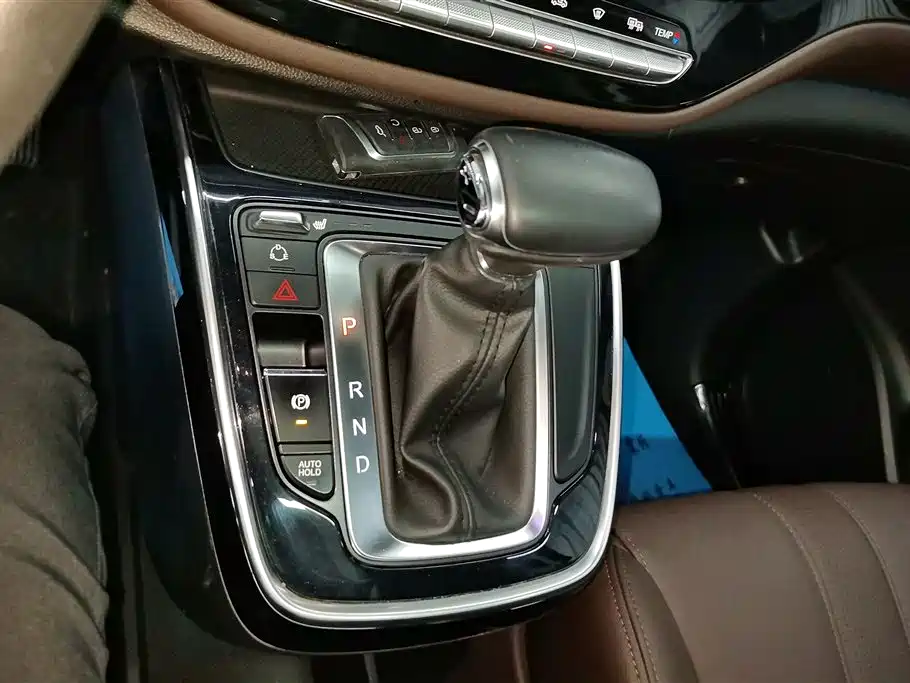 GAC Motor Trumpchi M6 2020 — фото 16