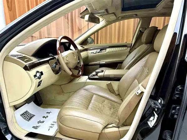 Mercedes-Benz S-Class 2008