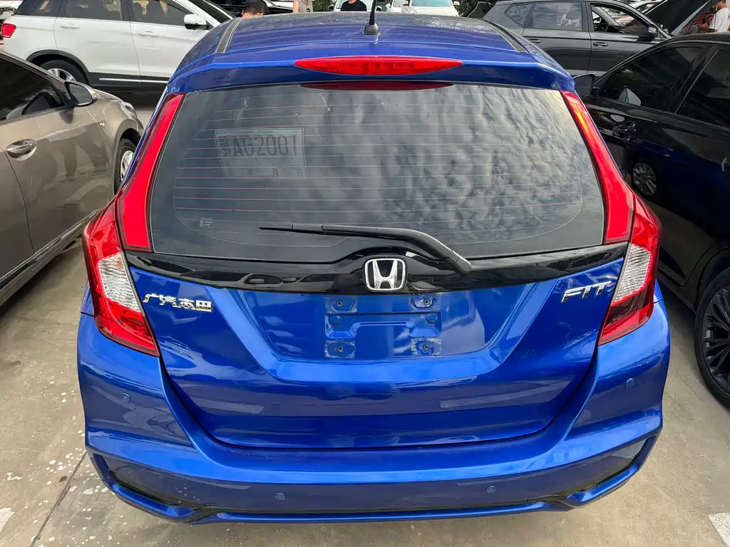 Honda Fit 2018 — фото 10
