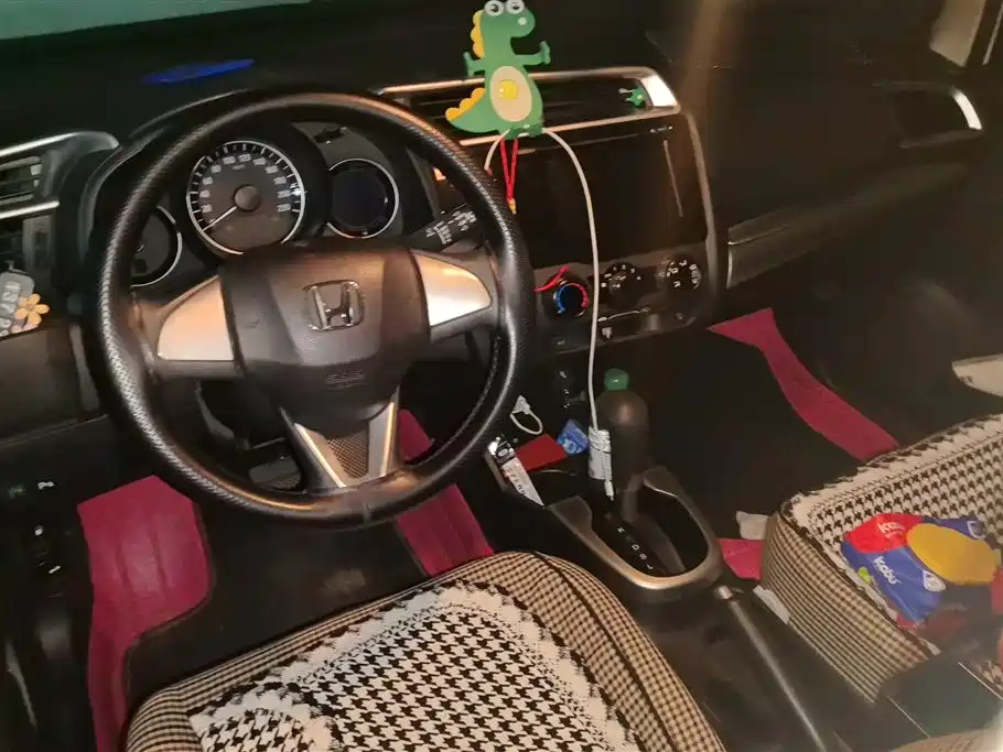 Honda Fit 2017 — фото 12