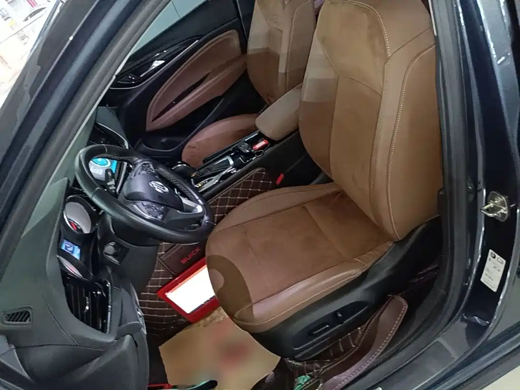Buick Regal 2020 — фото 15