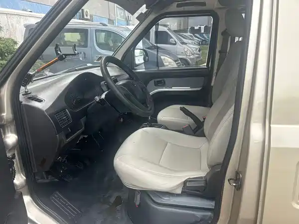 Wuling Rongguang 2021