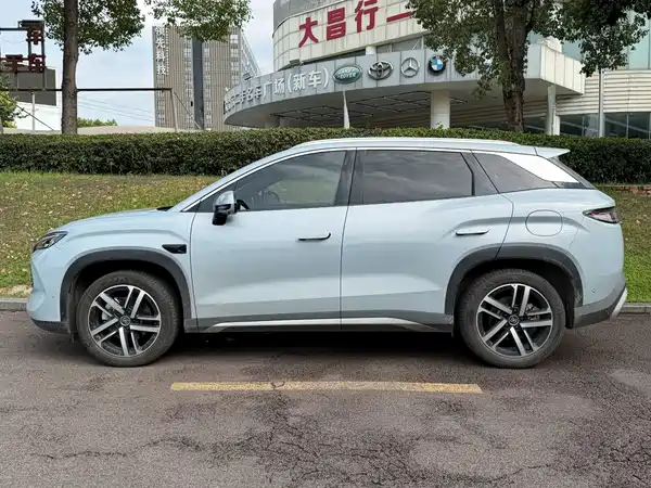 BYD Song L DM-i 2025