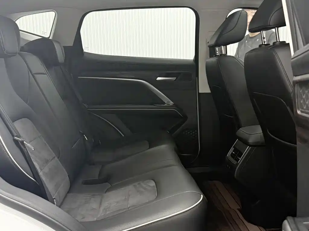 Haval H6 2023 — фото 12