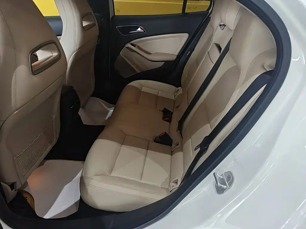 Mercedes-Benz GLA 2016 — фото 17