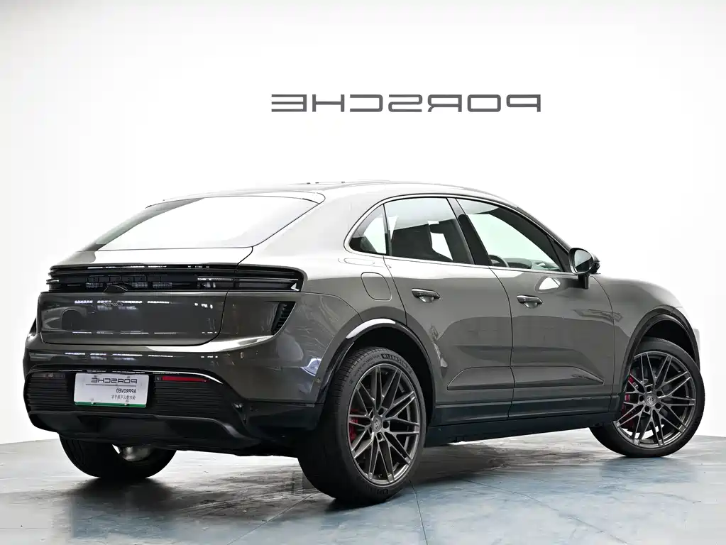 Porsche Macan EV 2024 — фото 4