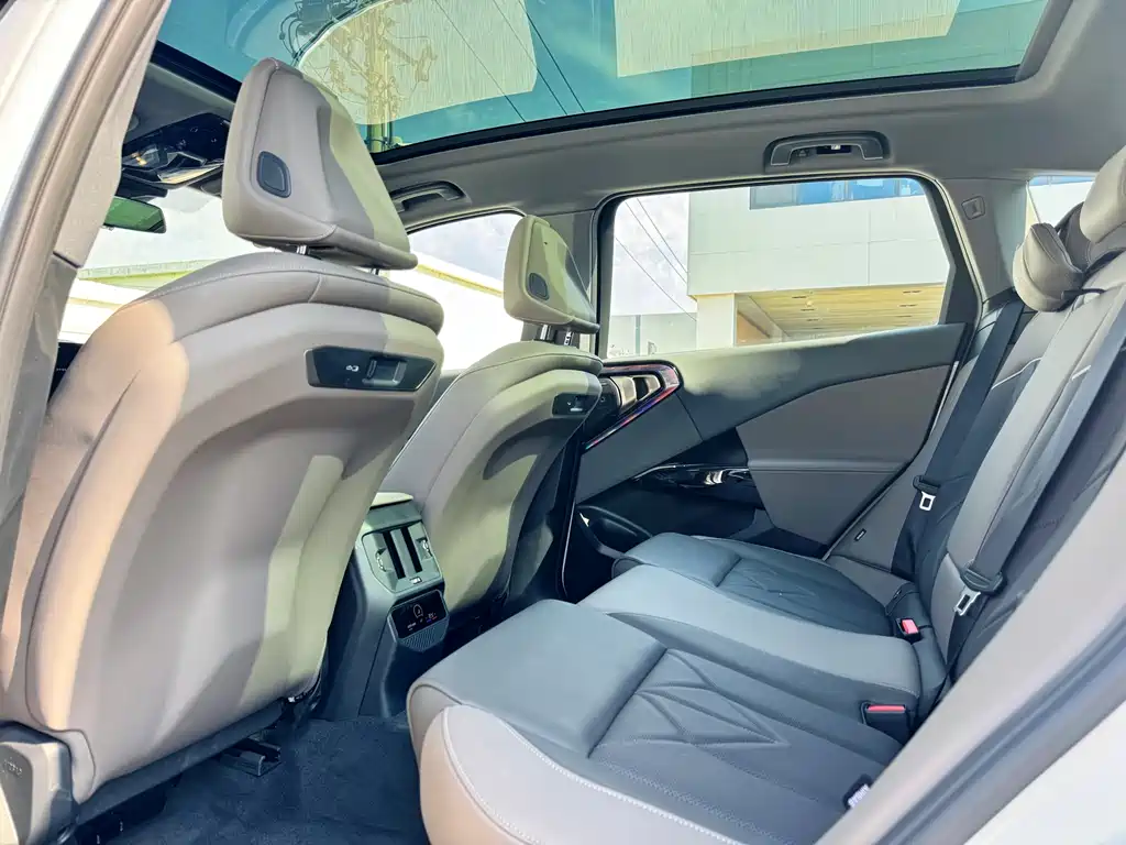BMW X3 2025 — фото 10