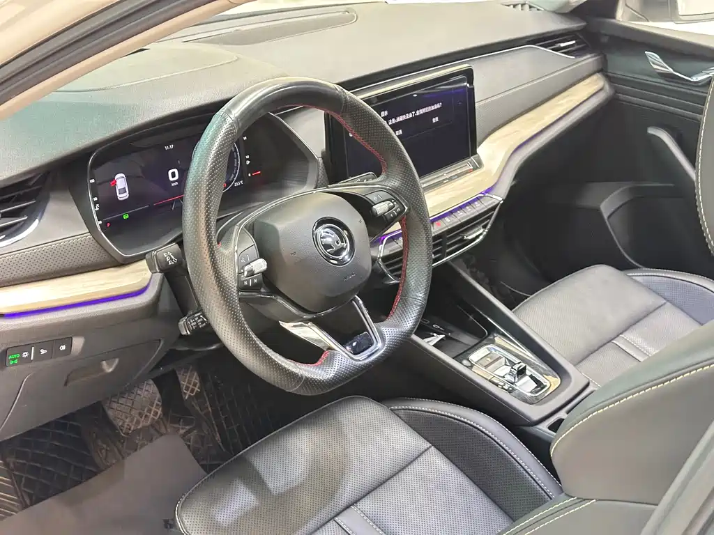 Skoda Octavia 2022 — фото 14