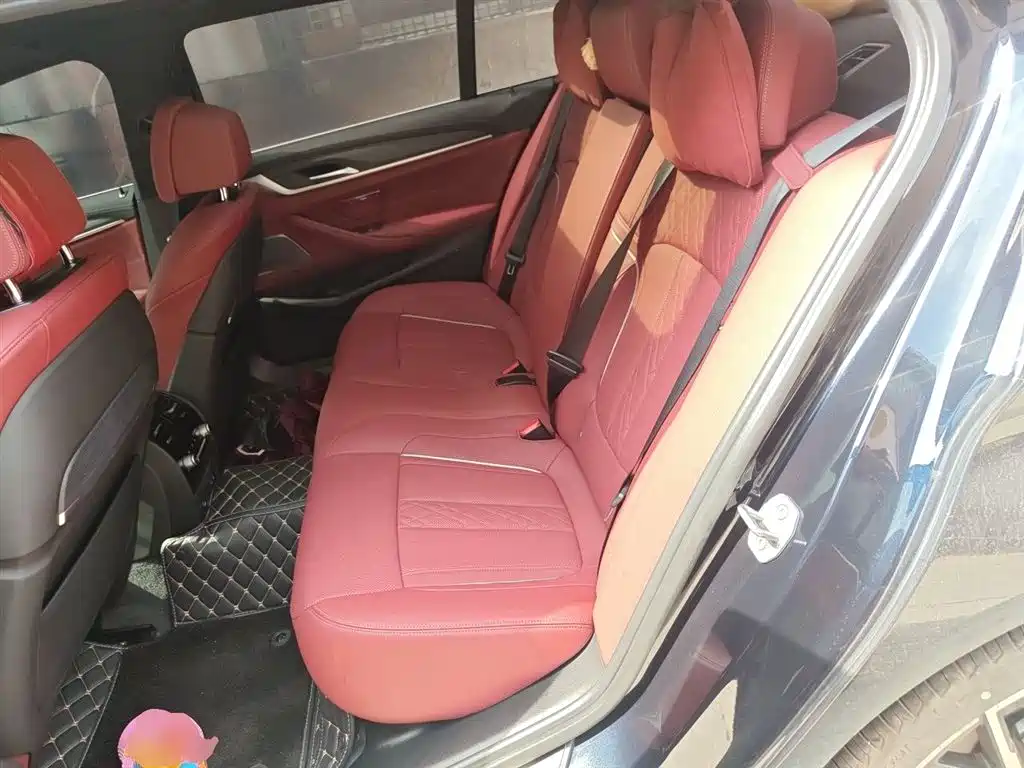 BMW 5 Series 2022 — фото 13
