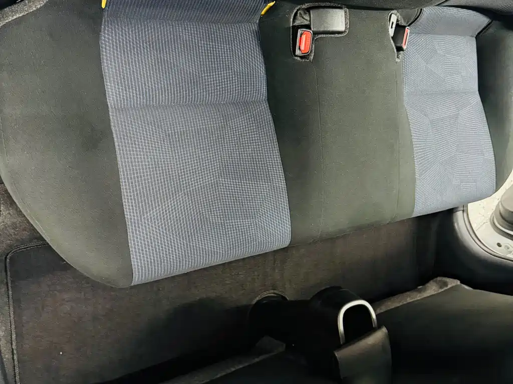 Toyota Yaris L 2019 — фото 14