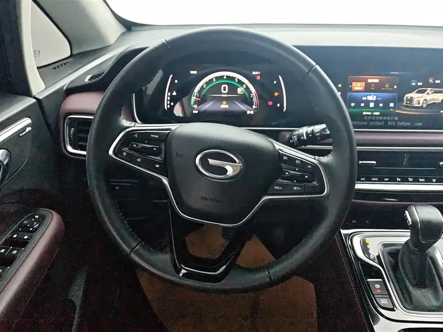 GAC Motor Trumpchi M6 2023 — фото 15