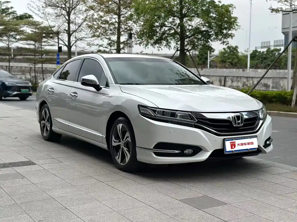 Honda Spirior 2015 — фото 2