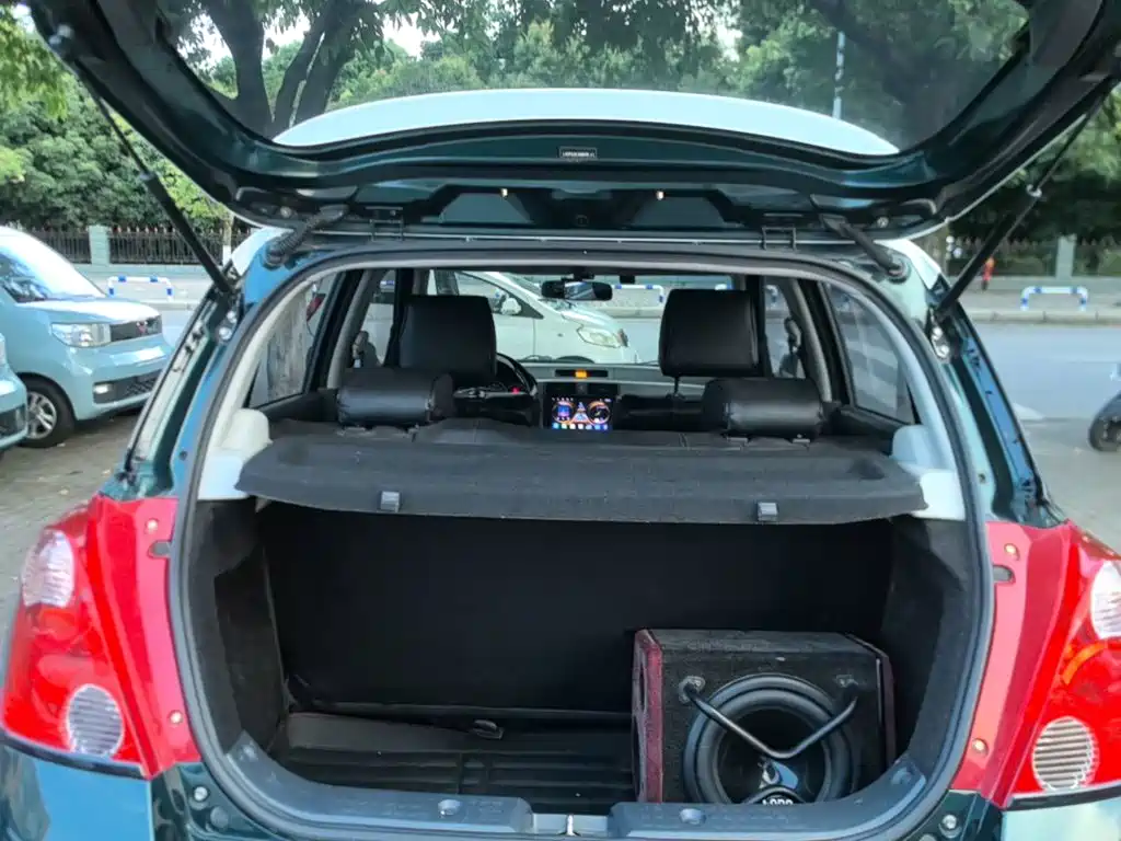 Suzuki Swift 2017 — фото 19
