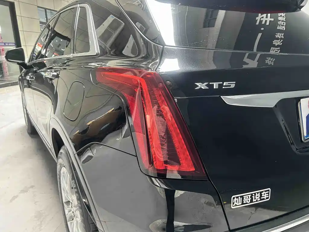 Cadillac XT5 2022 — фото 17